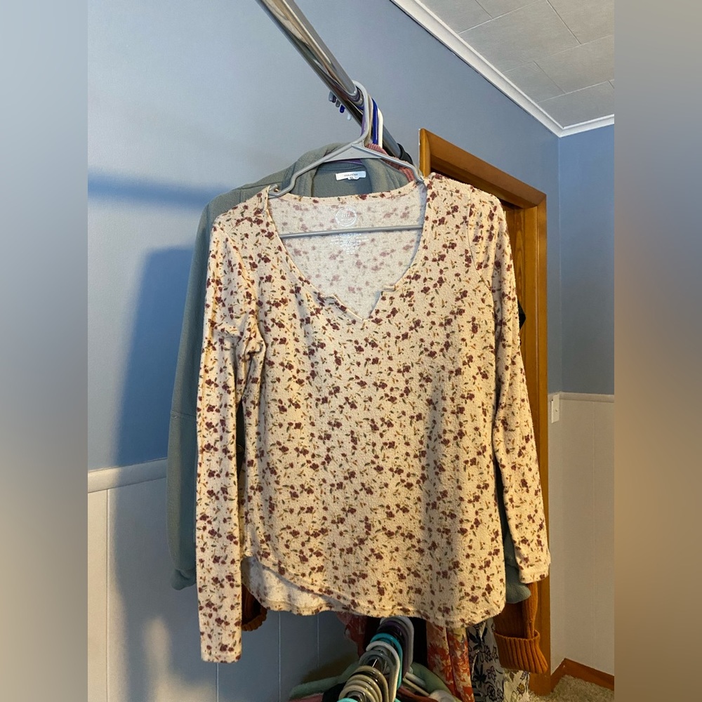 Floral Longsleeve